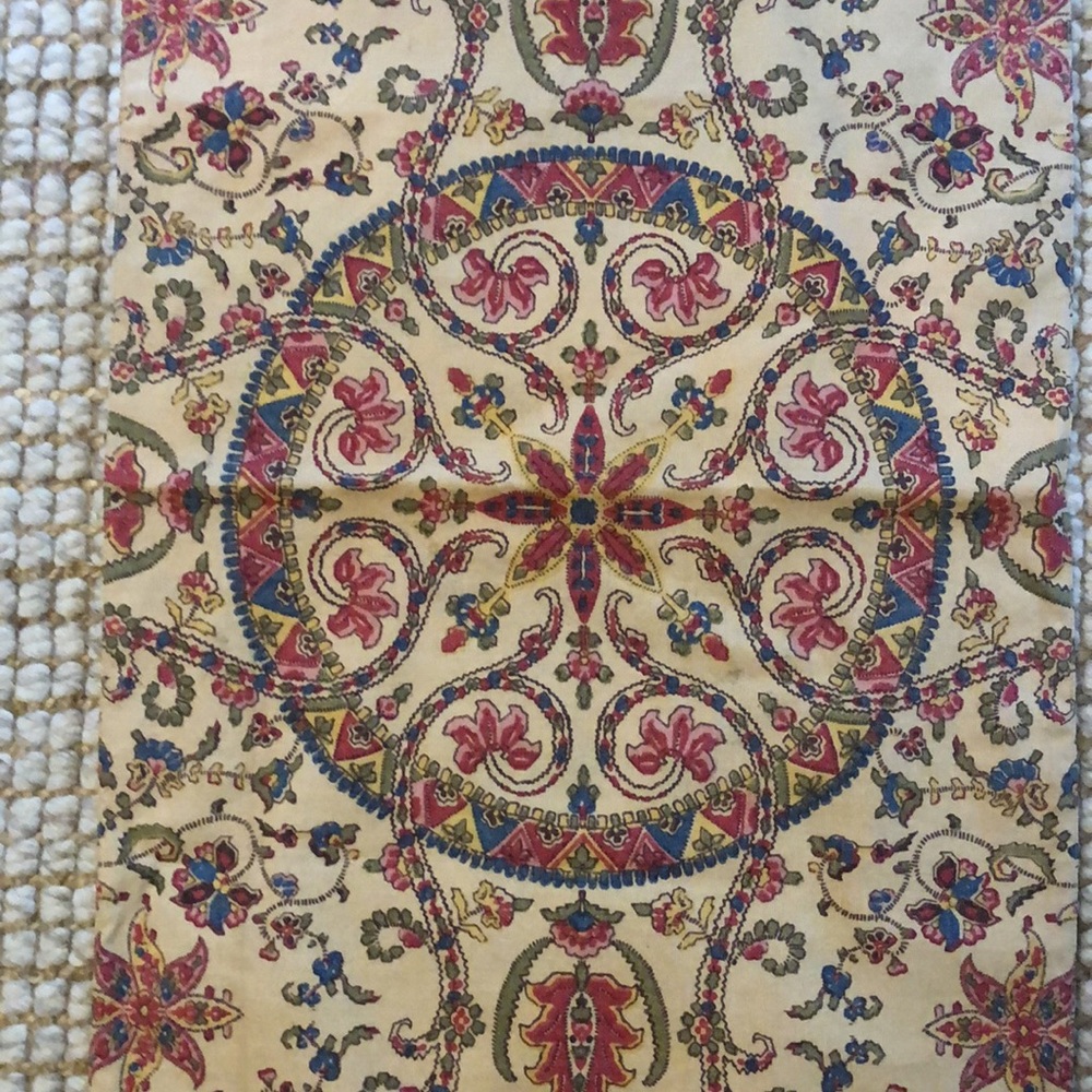 Pottery Barn Table runner - Picture 3 of 13